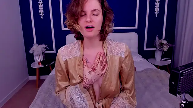 SabrinaRayX online show from November 2025 07:31:01 AM