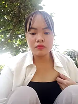 emilyzz online show from November 2025 02:20:01 AM