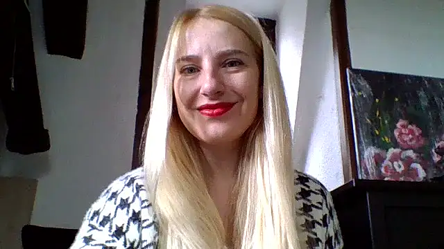 Yselrah online show from October 2025 12:39:02 PM