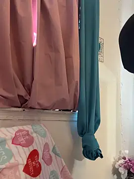 Ariasweetaspie online show from February 2026 07:45:02 PM