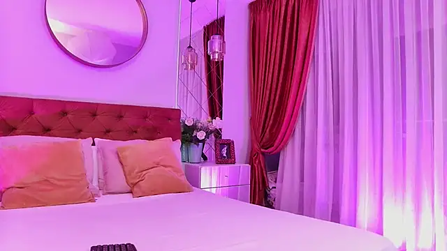 Snapshot of DesireeKeys chatting on October 2025 03:39:02 AM DesireeKeys online show from October 2025 03:39:02 AM