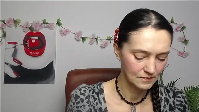 TayaFinch online show from February 2026 01:15:01 PM