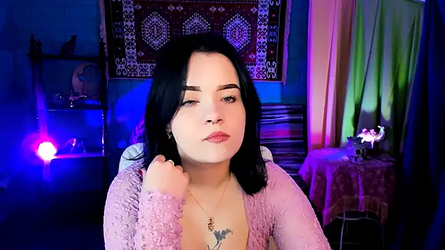 Snapshot of leslierowe_ chatting on November 2025 01:10:01 PM leslierowe online show from November 2025 01:10:01 PM