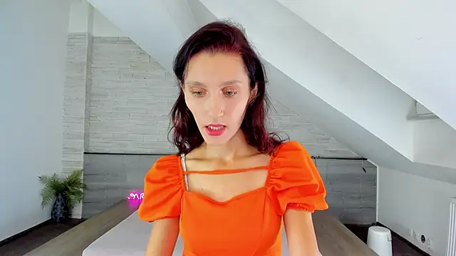 skinnystar  online show from October 2025 04:12:01 AM