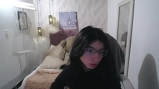 alllyson  online show from October 2025 08:06:02 PM