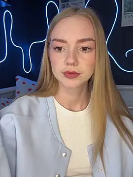 MilaMoone online show from October 2025 12:50:02 PM