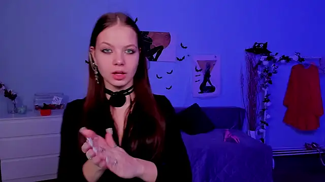 Snapshot of BetsyKiss chatting on October 2025 05:13:02 PM BetsyKiss online show from October 2025 05:13:02 PM