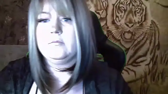 YuliiaSan online show from October 2025 02:56:01 PM