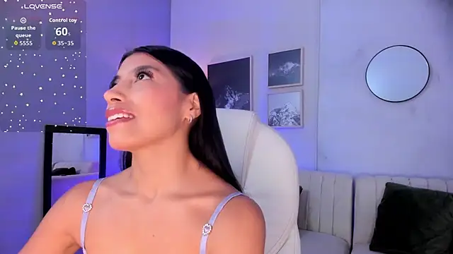 Tiffany Low online show from January 2026 01:24:02 PM