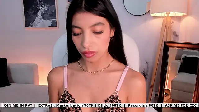 Tiffany Low online show from April 2026 01:56:02 PM