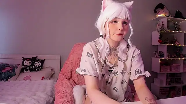 Snapshot of lil_purr_ chatting on September 2025 12:29:01 PM lil purr online show from September 2025 12:29:01 PM