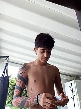 j martony online show from October 2025 04:17:02 PM