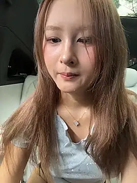 yuki june online show from June 2026 07:17:02 AM