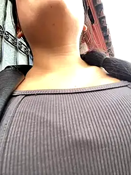 Karla 1-2 online show from September 2025 06:35:02 PM