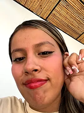 EMILIIA RICHTER   online show from October 2025 06:49:01 PM