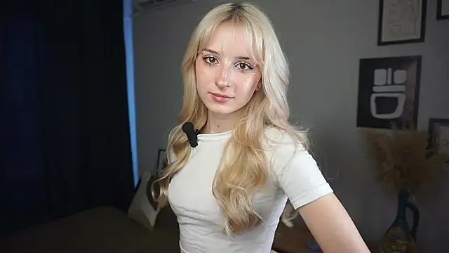 FridaAaberg online show from September 2025 06:59:02 AM