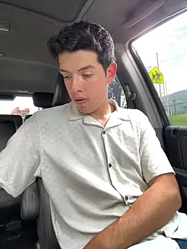 mattebret11 online show from October 2025 05:02:02 PM