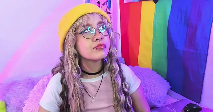 NekoWaifu online show from November 2025 01:24:02 PM