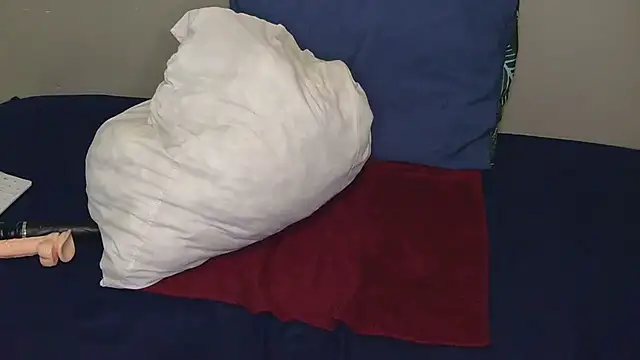 Serafynn online show from October 2025 03:24:01 PM