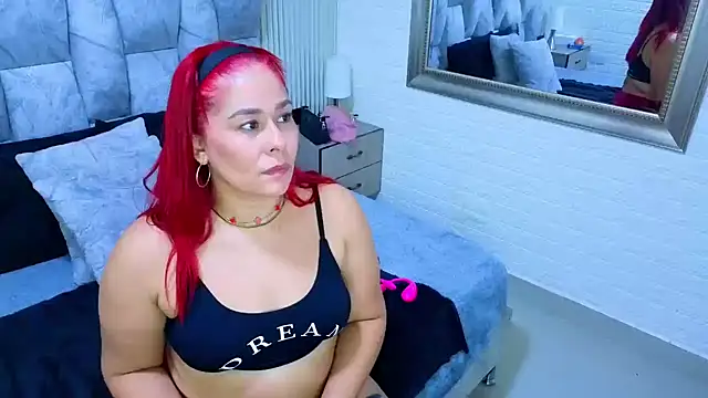 sofiagutierrez   online show from November 2025 11:49:02 PM