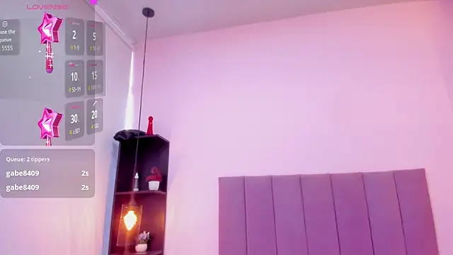 Snapshot of HoollyHendrix chatting on October 2025 08:06:02 PM HoollyHendrix online show from October 2025 08:06:02 PM