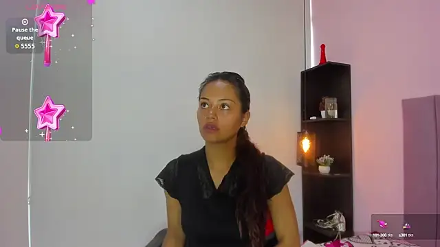 Snapshot of HoollyHendrix chatting on October 2025 07:56:01 PM HoollyHendrix online show from October 2025 07:56:01 PM