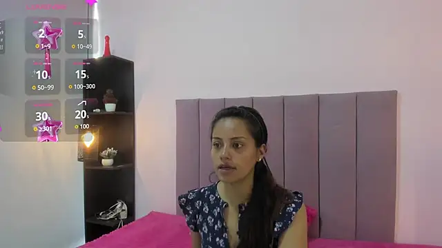 Snapshot of HoollyHendrix chatting on October 2025 08:08:01 PM HoollyHendrix online show from October 2025 08:08:01 PM