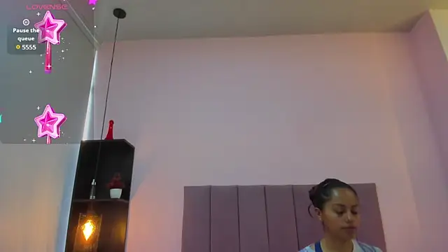 Snapshot of HoollyHendrix chatting on October 2025 08:10:01 PM HoollyHendrix online show from October 2025 08:10:01 PM