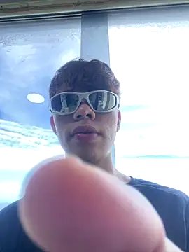 Snapshot of Zacktorres_ chatting on December 2025 06:02:01 PM Zacktorres online show from December 2025 06:02:01 PM