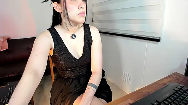 SarahCastillo  online show from January 2026 07:44:01 AM