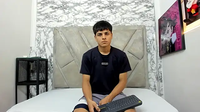 Logan Jhonson online show from September 2025 02:23:01 AM