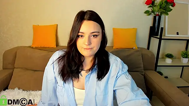 Snapshot of Mia_R0ss chatting on October 2025 01:13:01 AM Mia R0ss online show from October 2025 01:13:01 AM