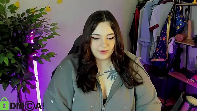 Mia R0ss online show from February 2026 01:09:01 AM