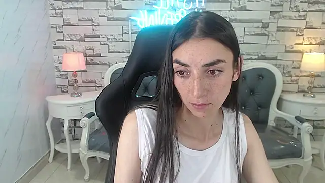 Maily a  online show from September 2025 02:59:02 AM