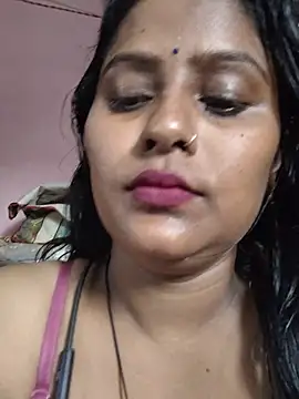 Jasmine Januja online show from May 2026 01:35:01 AM