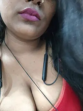 Jasmine Januja online show from July 2026 03:11:02 AM