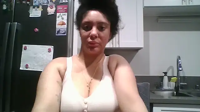 Snapshot of Dallasstar chatting on October 2025 02:05:01 PM Dallasstar online show from October 2025 02:05:01 PM