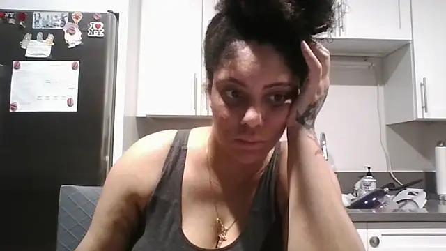 Snapshot of Dallasstar chatting on November 2025 07:52:01 AM Dallasstar online show from November 2025 07:52:01 AM