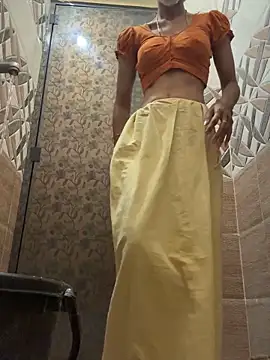 Snapshot of sweetreddy-02 chatting on October 2025 09:40:01 AM sweetreddy-02 online show from October 2025 09:40:01 AM