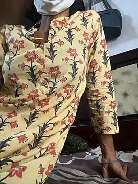 Snapshot of sweetreddy-02 chatting on October 2025 07:28:02 AM sweetreddy-02 online show from October 2025 07:28:02 AM