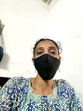 Snapshot of sweetreddy-02 chatting on October 2025 05:52:01 AM sweetreddy-02 online show from October 2025 05:52:01 AM