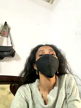 Snapshot of sweetreddy-02 chatting on November 2025 05:40:02 AM sweetreddy-02 online show from November 2025 05:40:02 AM