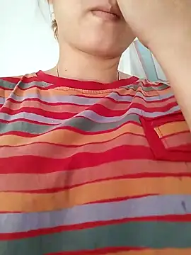 Poppy-y online show from September 2025 06:26:02 AM