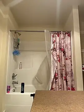 Snapshot of Matthew23Z chatting on October 2025 09:04:01 PM Matthew23Z online show from October 2025 09:04:01 PM