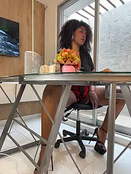 alessia moon1 online show from June 2026 01:50:02 PM
