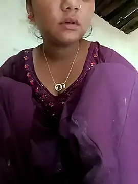 Snapshot of Hot_Shredha chatting on October 2025 03:01:02 AM Hot Shredha online show from October 2025 03:01:02 AM