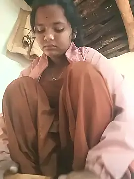 Hot Shredha online show from November 2025 03:29:02 AM