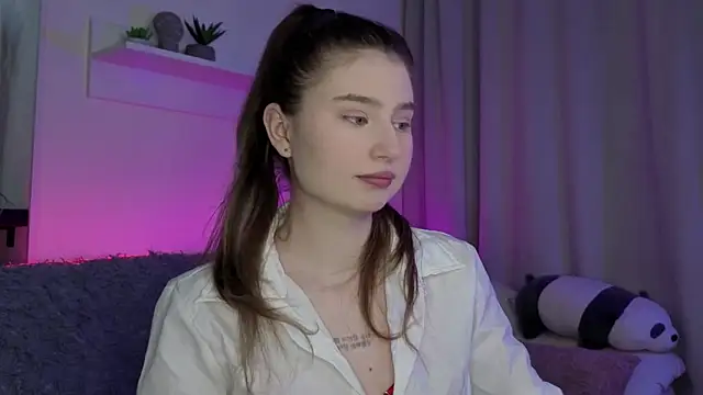  Lua   online show from March 2026 09:52:02 PM