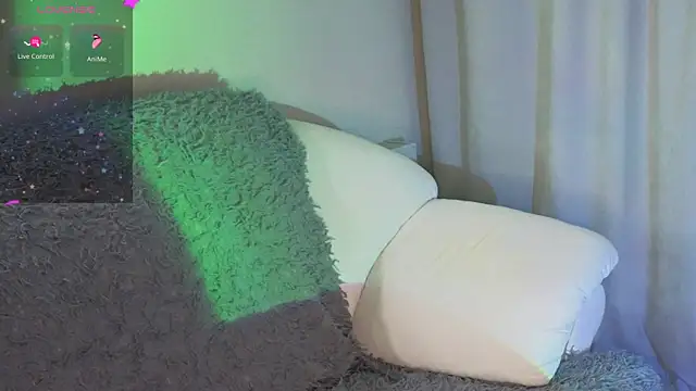 Ange Lus online show from October 2025 08:10:01 PM