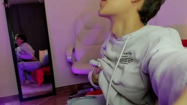 Snapshot of bellmontneon chatting on September 2025 11:13:02 AM bellmontneon online show from September 2025 11:13:02 AM